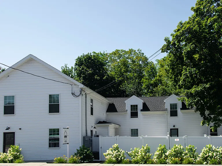 423 Main St #1 — Photo 12