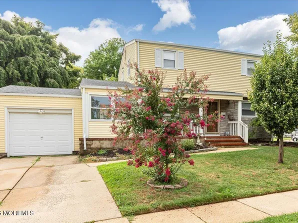 2 Michael Lane, Freehold, NJ 07728