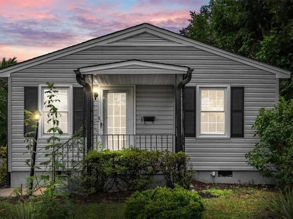 415 Davidson St, Thomasville, NC 27360