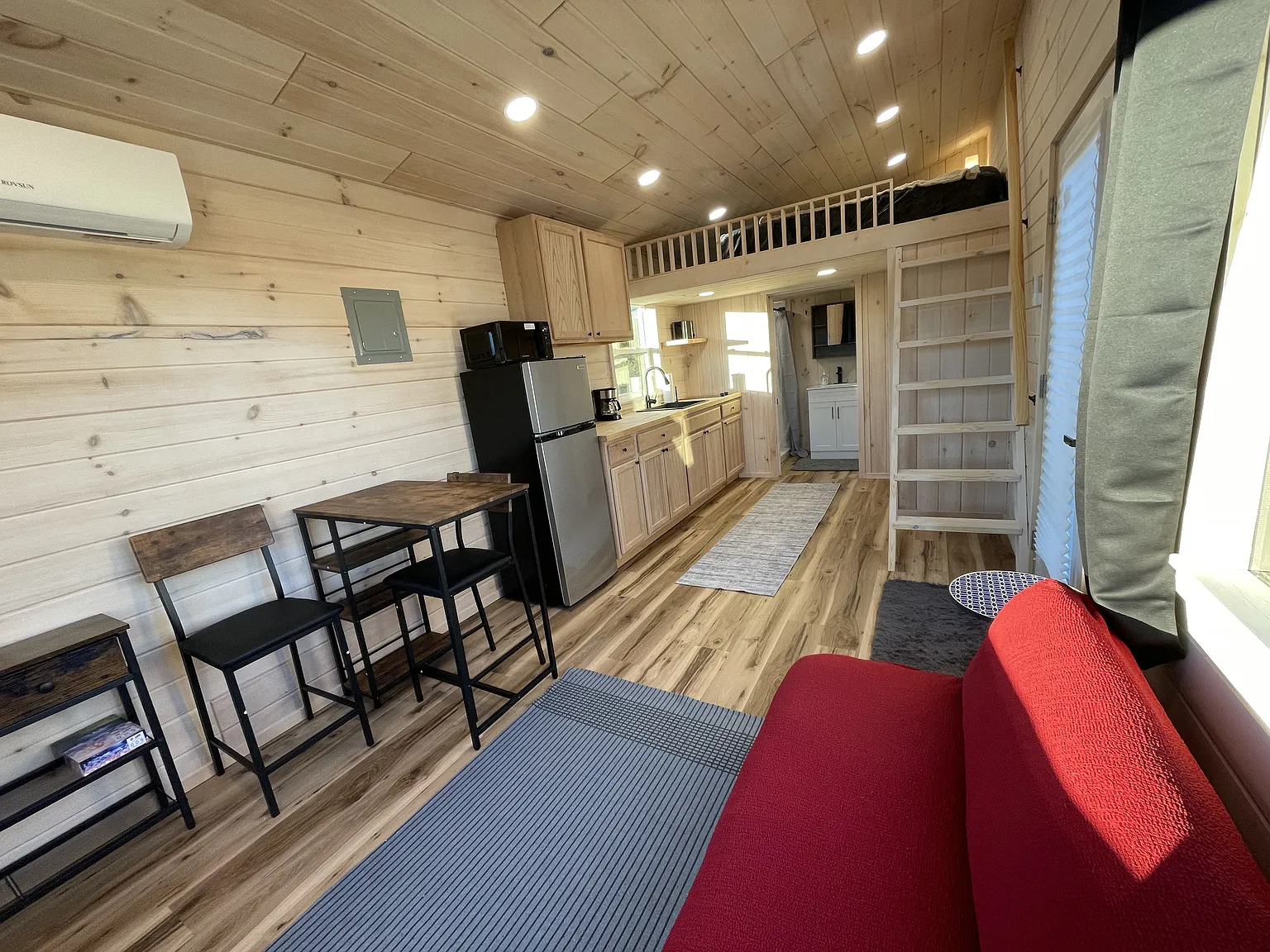 1 bed, 400 sqft, $1,250 — Photo 3