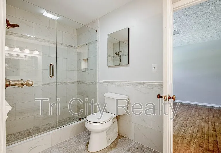 630 Hawthorne Pl — Photo 30