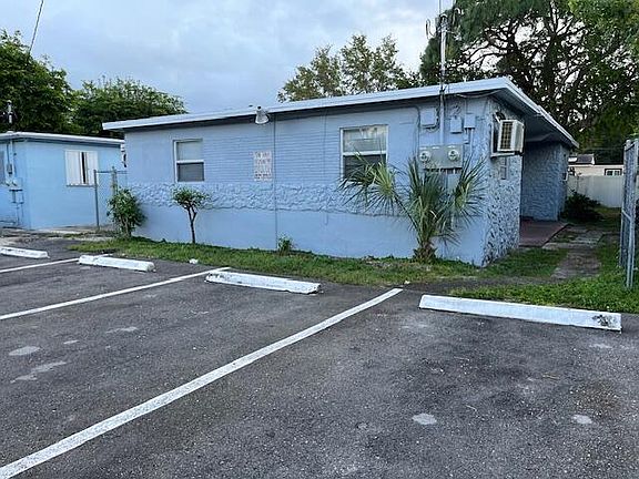 4th image of 1808 NW 9th Street #1-2