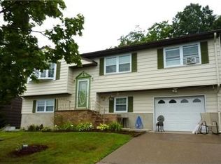 238 Crescent Rd, Wanaque, NJ 07465