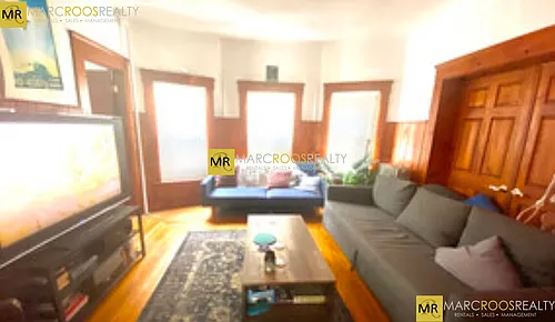 9 Windsor Rd #2 Photo 1