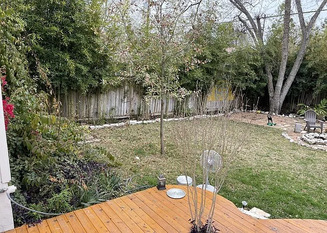 242 Pershing Ave — Photo 2