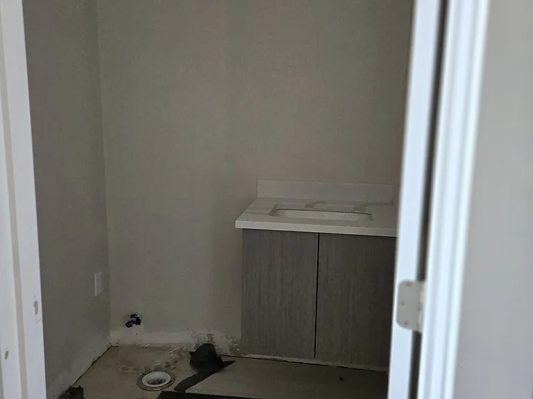 114 E Side Pkwy #1 — Photo 11
