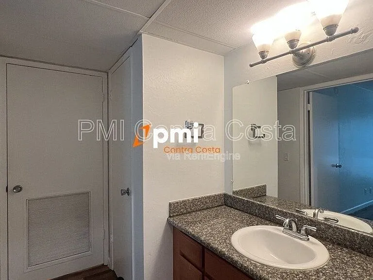 470 N Civic Dr #204 — Photo 11