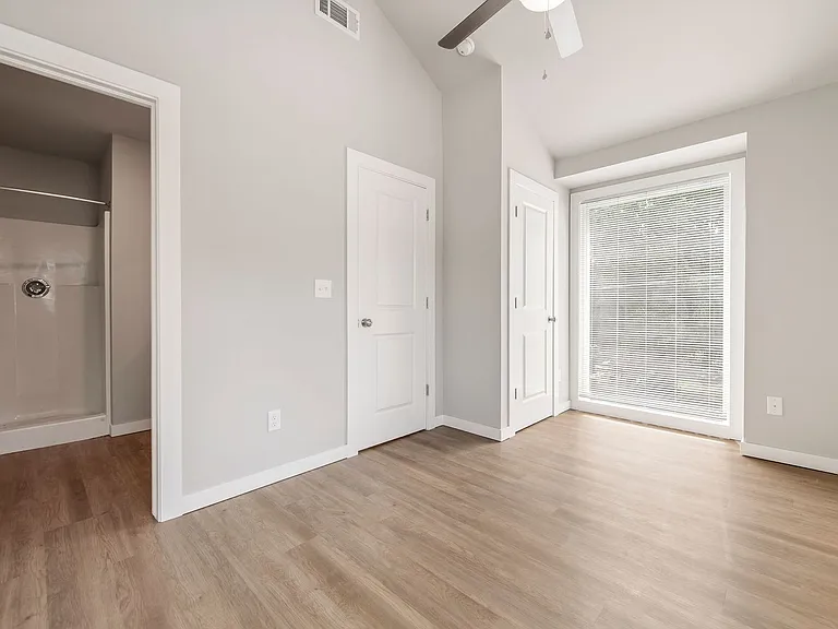 1348 S West Ave #108 — Photo 14