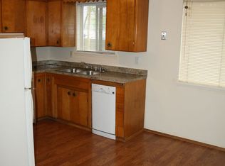 824 3rd St NE APT 1, Puyallup, WA 98372