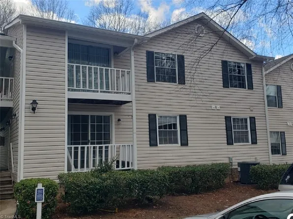 5615 Hornaday Rd Unit J, Greensboro, NC 27409