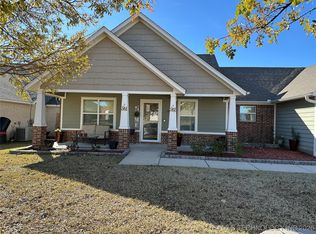 1812 Kendall Dr, Ardmore, OK 73401