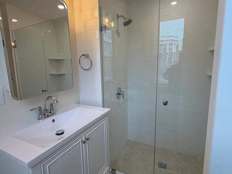 26 Brooks St #2 — Photo 9