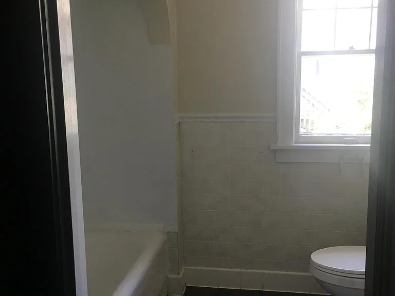 707 Chartres St — Photo 4