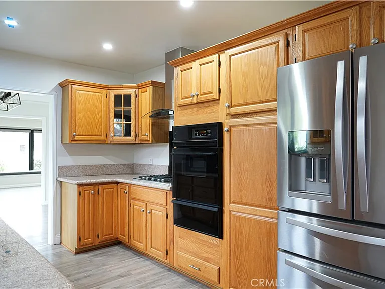 6343 Livia Ave — Photo 4
