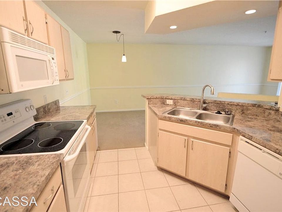 1st image of 713 Crest Pines Dr APT 226