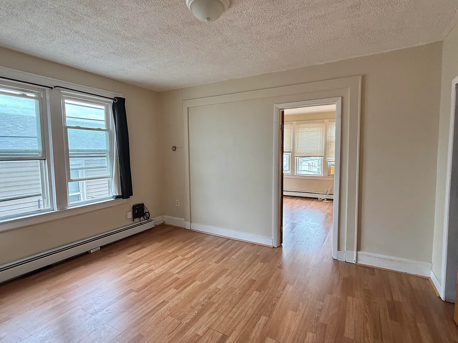 1 bed, 800 sqft, $1,550 — Photo 4