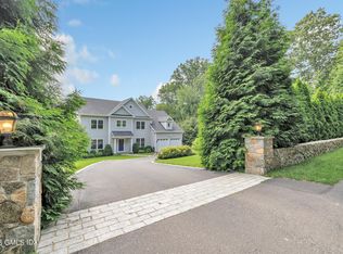 153 E Rocks Rd, Norwalk, CT 06851