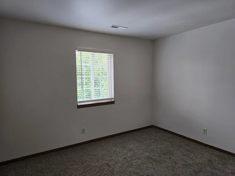 1020 Riverbend Dr #212 — Photo 10