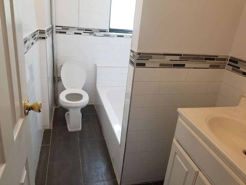 2nd image of 1192 Ocean Ave APT 2D
