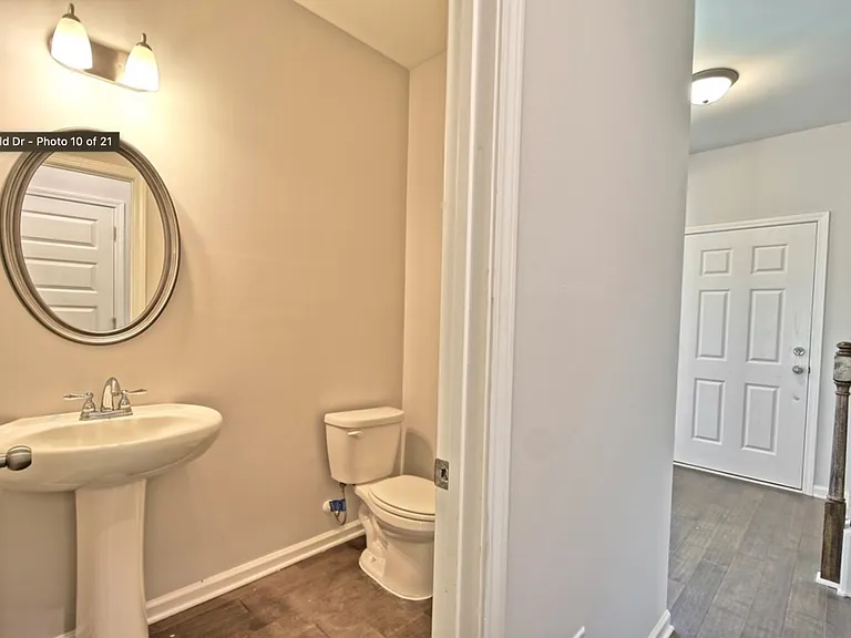 727 McDonald Dr — Photo 5