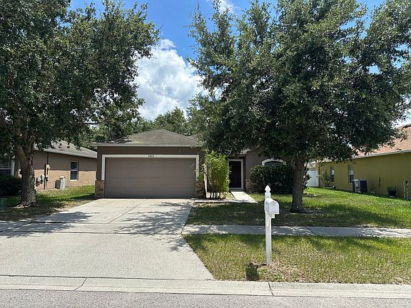 2nd image of 5425 Lochdale Dr