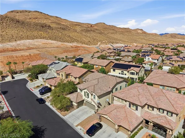 758 London Eye Ct, Spring Valley, NV 89178