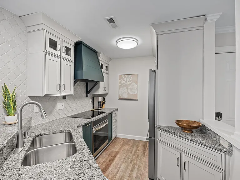 18867 Vineyard Point Ln — Photo 10