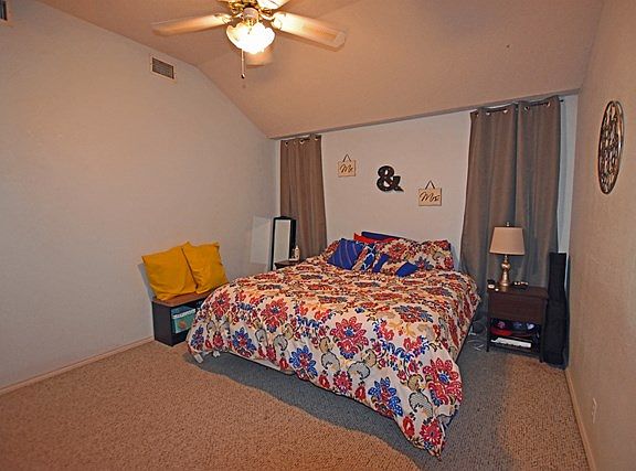 5th image of 8637 Yale Ave