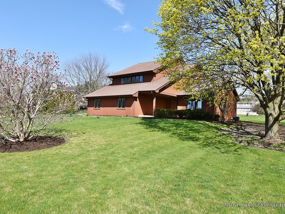 1st image of 41W550 E Woodland Dr