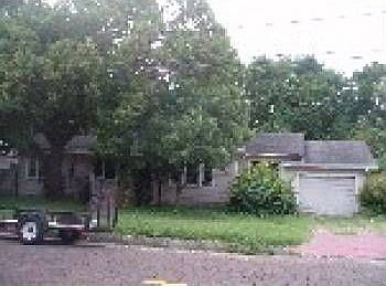 1st image of 3204 N Avon Ave