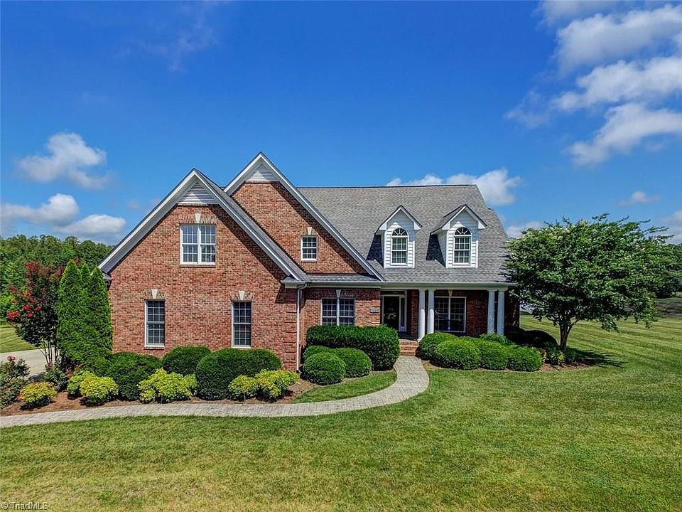 1st image of 7465 Henson Forest Dr