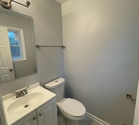 3rd image of 1610 Grandview Dr