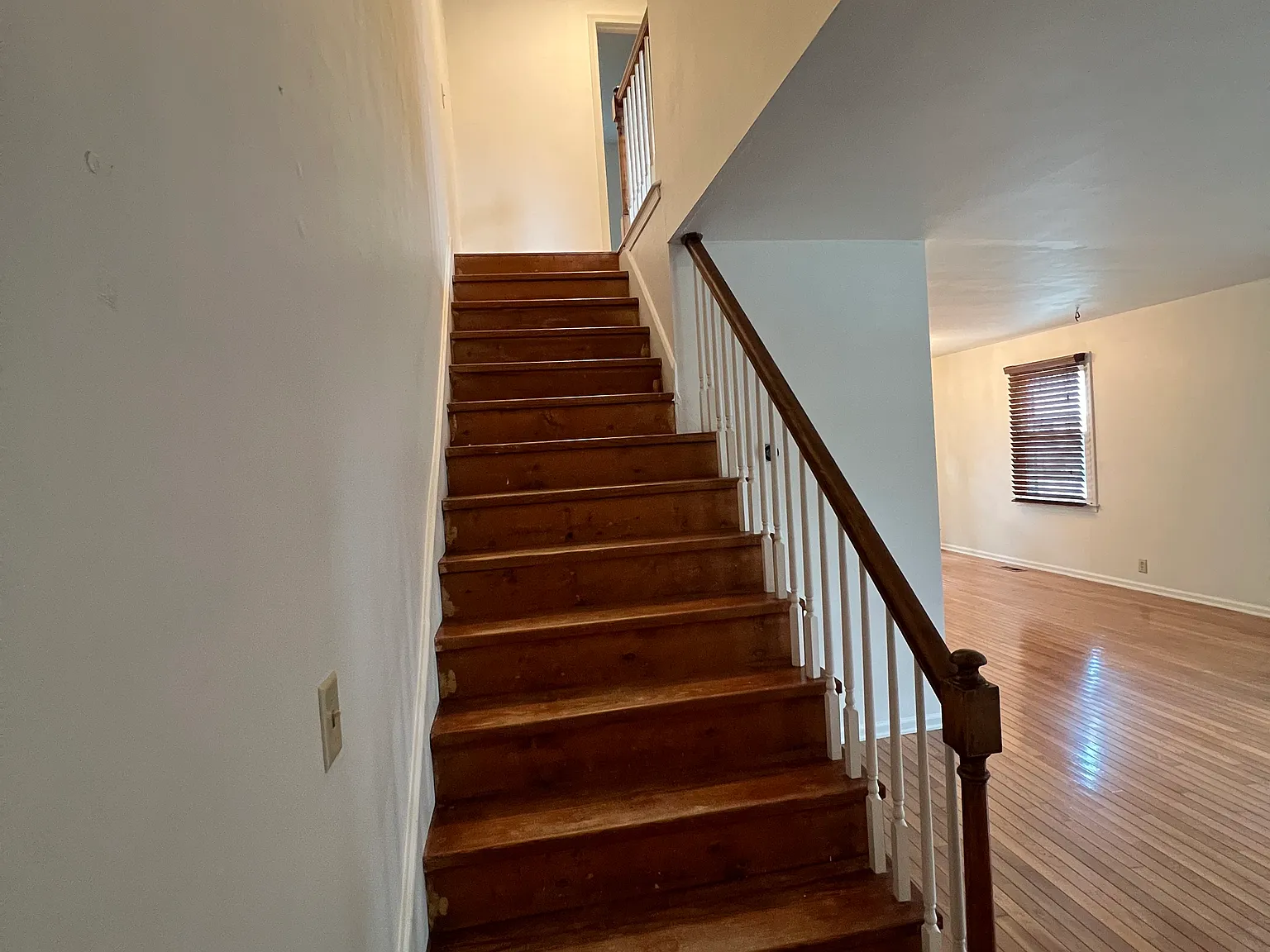 2 bed, 1.5 bath, 1200 sqft, $1,800 — Photo 4