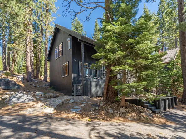50638 Hemlock Ct, Soda Springs, CA 95728