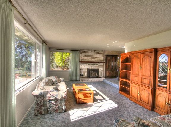 4th image of 3309 E 71st Ave