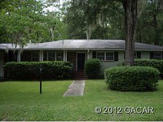 1st image of 920 NW 37th Dr