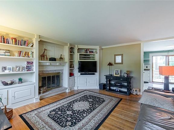 2nd image of 58 Morningside Dr