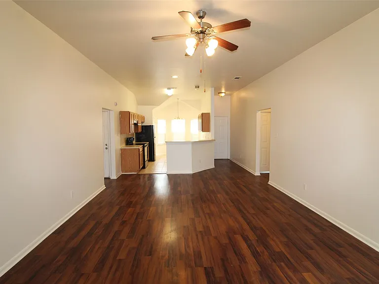 17839 Bullis Gap Dr — Photo 4