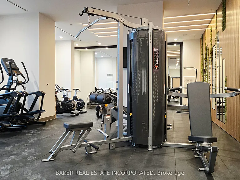 500 Plains Rd E #402 — Photo 4