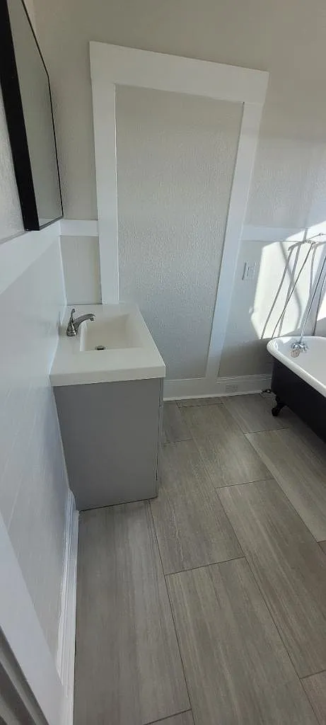 Studio, 700 sqft, $2,995 — Photo 1