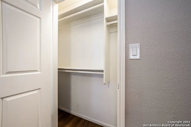 810 E Euclid Ave — Photo 26