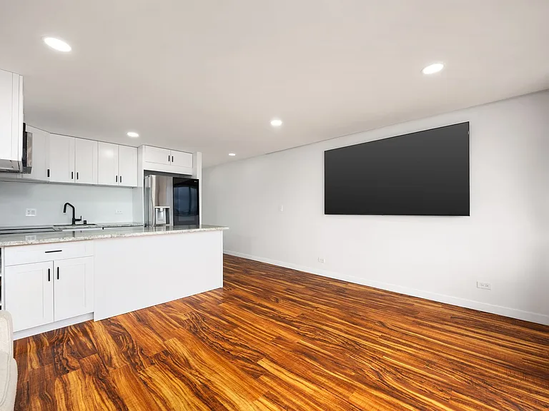411 Hobron Ln #806 — Photo 15