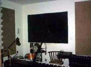 1659 Stephen St, Ridgewood, NY 11385