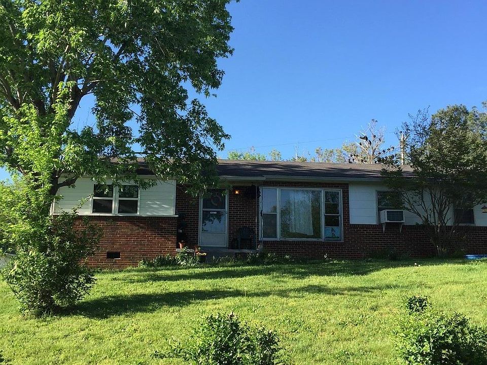 1st image of 108 E Lehman St
