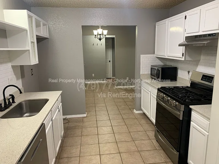 509 E Pinion St — Photo 11