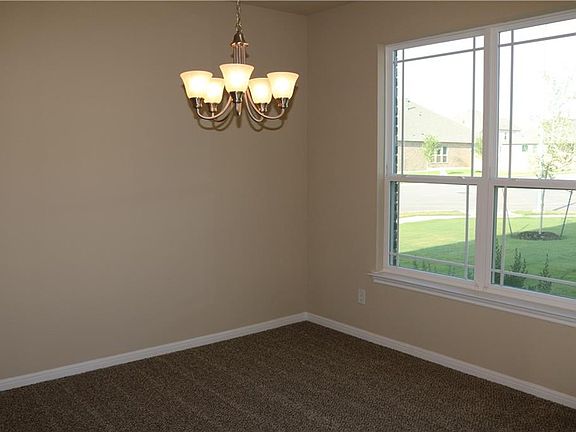 3rd image of 7993 Arezzo Dr