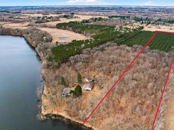 417th St, North Branch, MN 55056