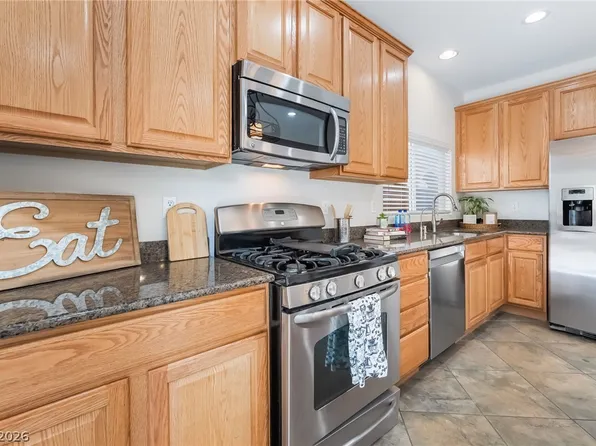 120 Sharp Edge Ave, North Las Vegas, NV 89031