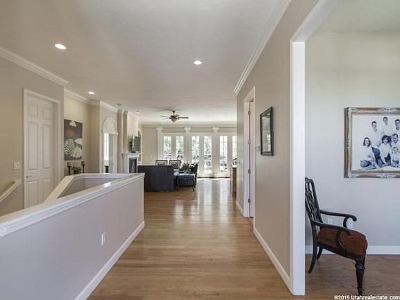 5th image of 1604 E Spyglass Hill Dr