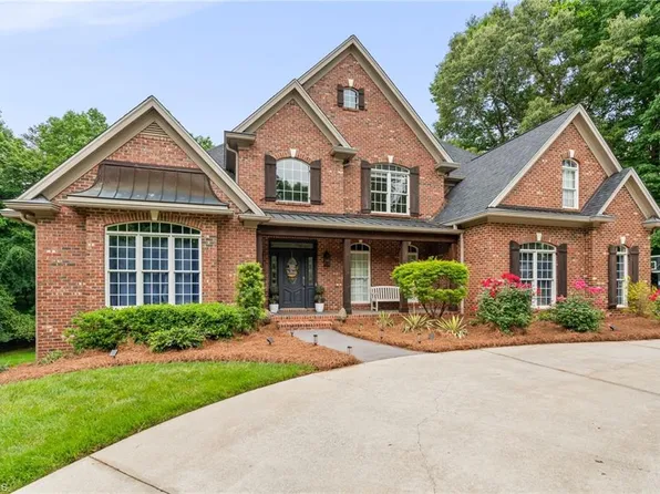 116 Arnold Palmer Dr, Advance, NC 27006